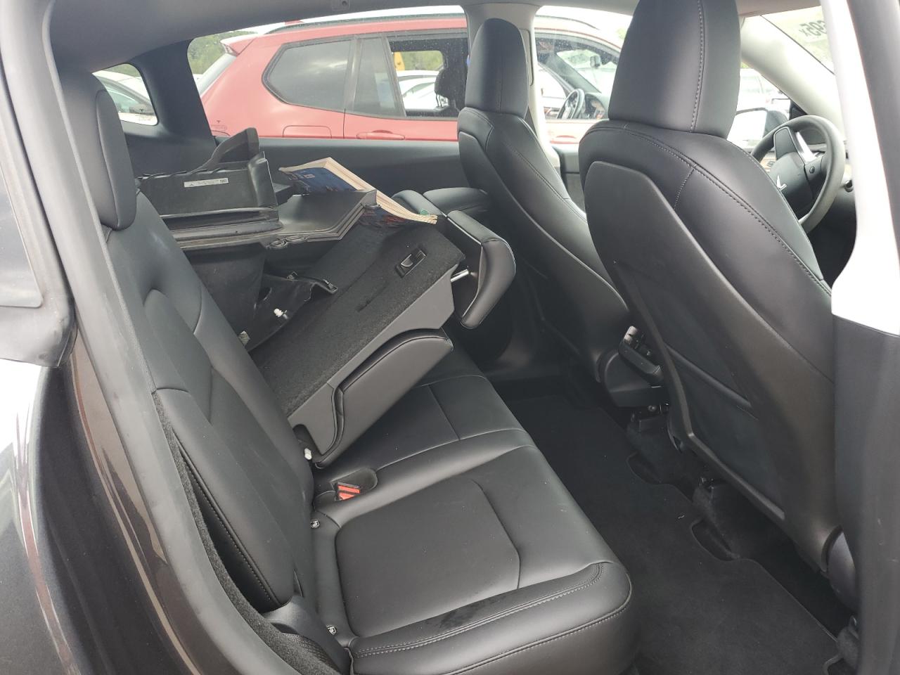 2024 Tesla Model Y VIN: 7SAYGDED5RF154013 Lot: 80687695