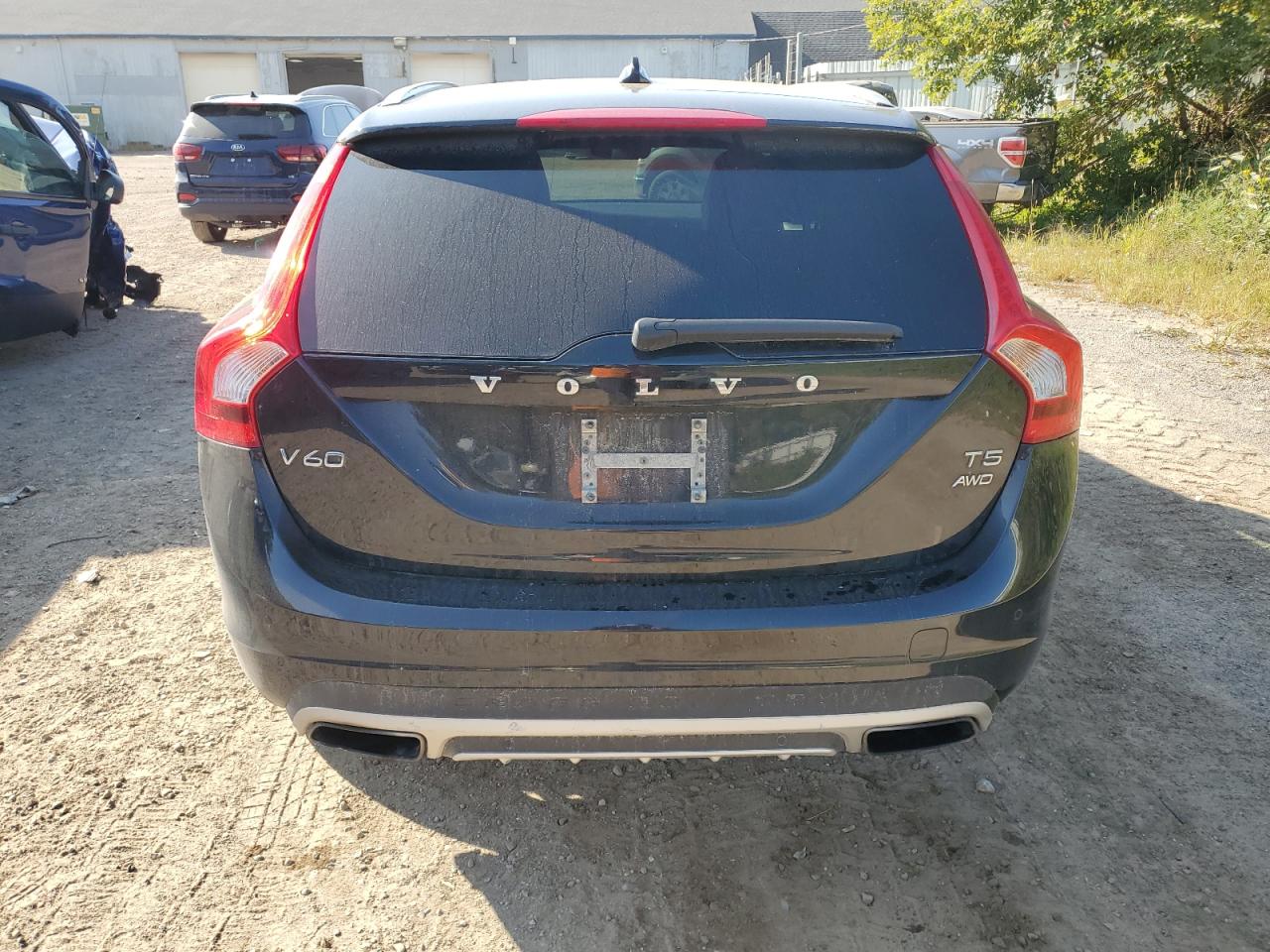 2016 Volvo V60 Cross Country Premier VIN: YV4612HK2G1003766 Lot: 70986855