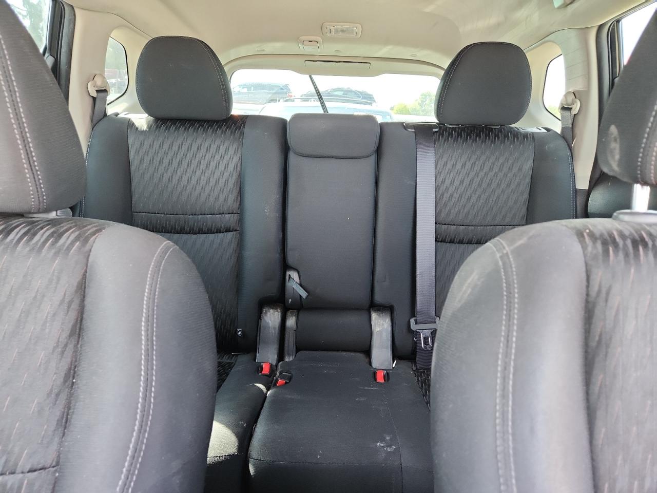 2019 Nissan Rogue S VIN: KNMAT2MT5KP519809 Lot: 81247935