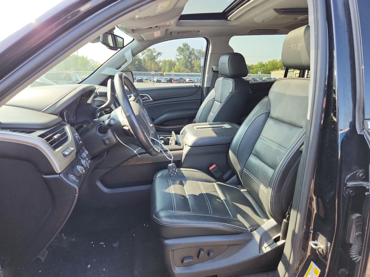 2018 GMC Yukon Xl Denali VIN: 1GKS2HKJ6JR116098 Lot: 71654325