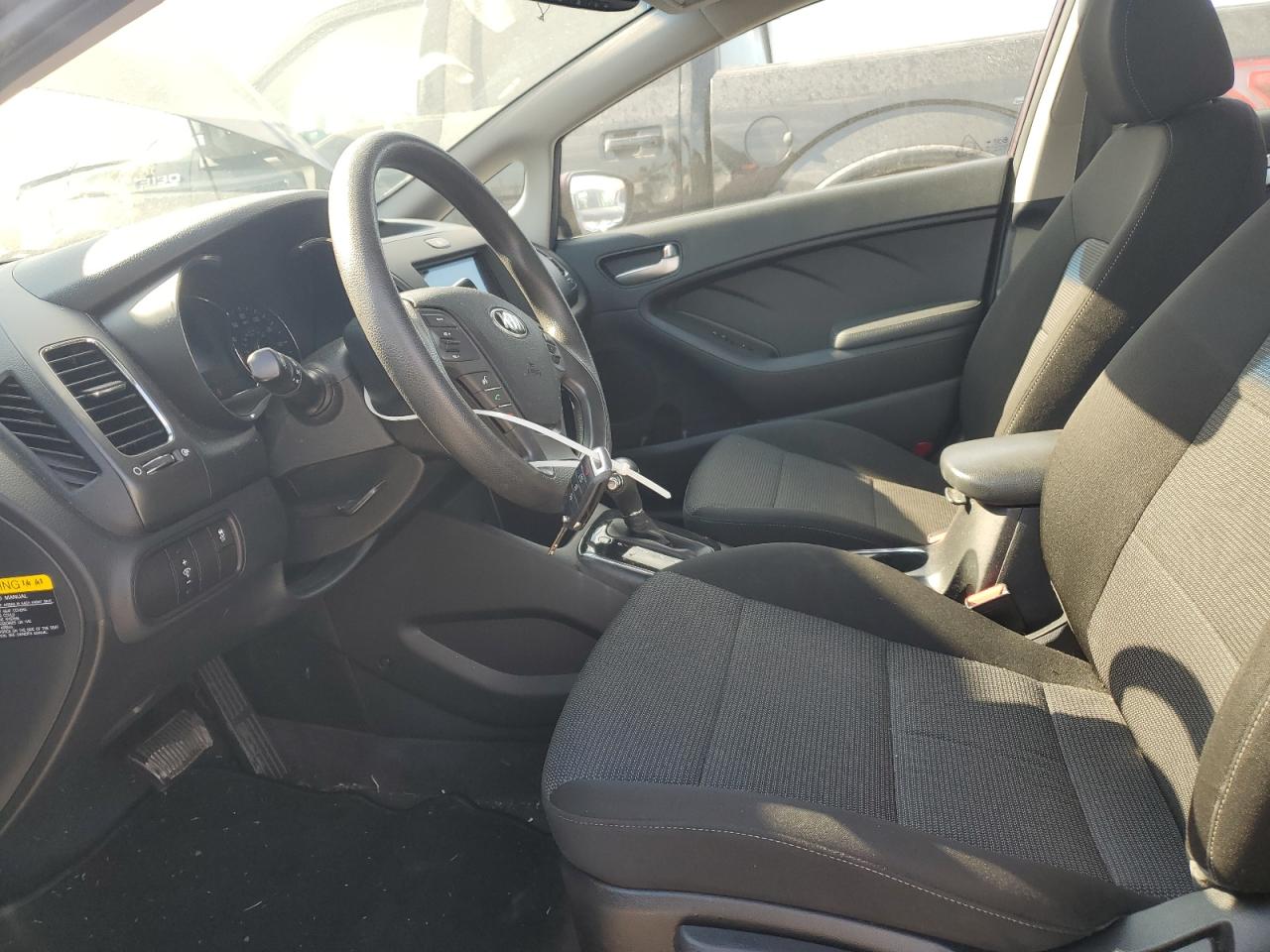 2017 Kia Forte Lx VIN: 3KPFK4A78HE142221 Lot: 72084875