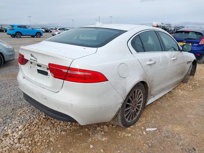 2016 JAGUAR XE R-SPORT D 