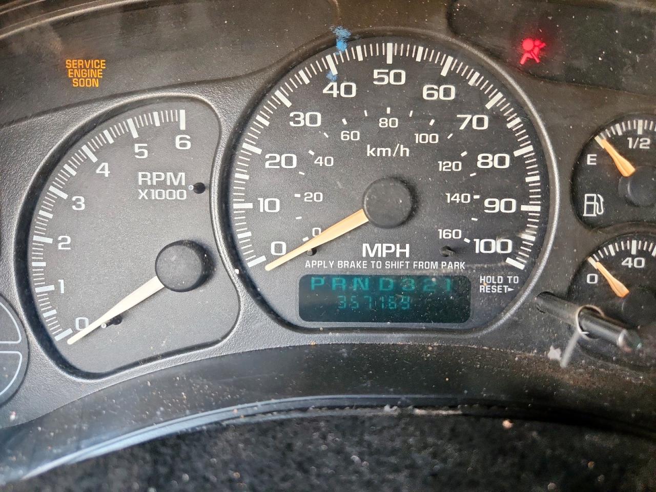 2000 Chevrolet Silverado C1500 VIN: 2GCEC19T4Y1172855 Lot: 71413775