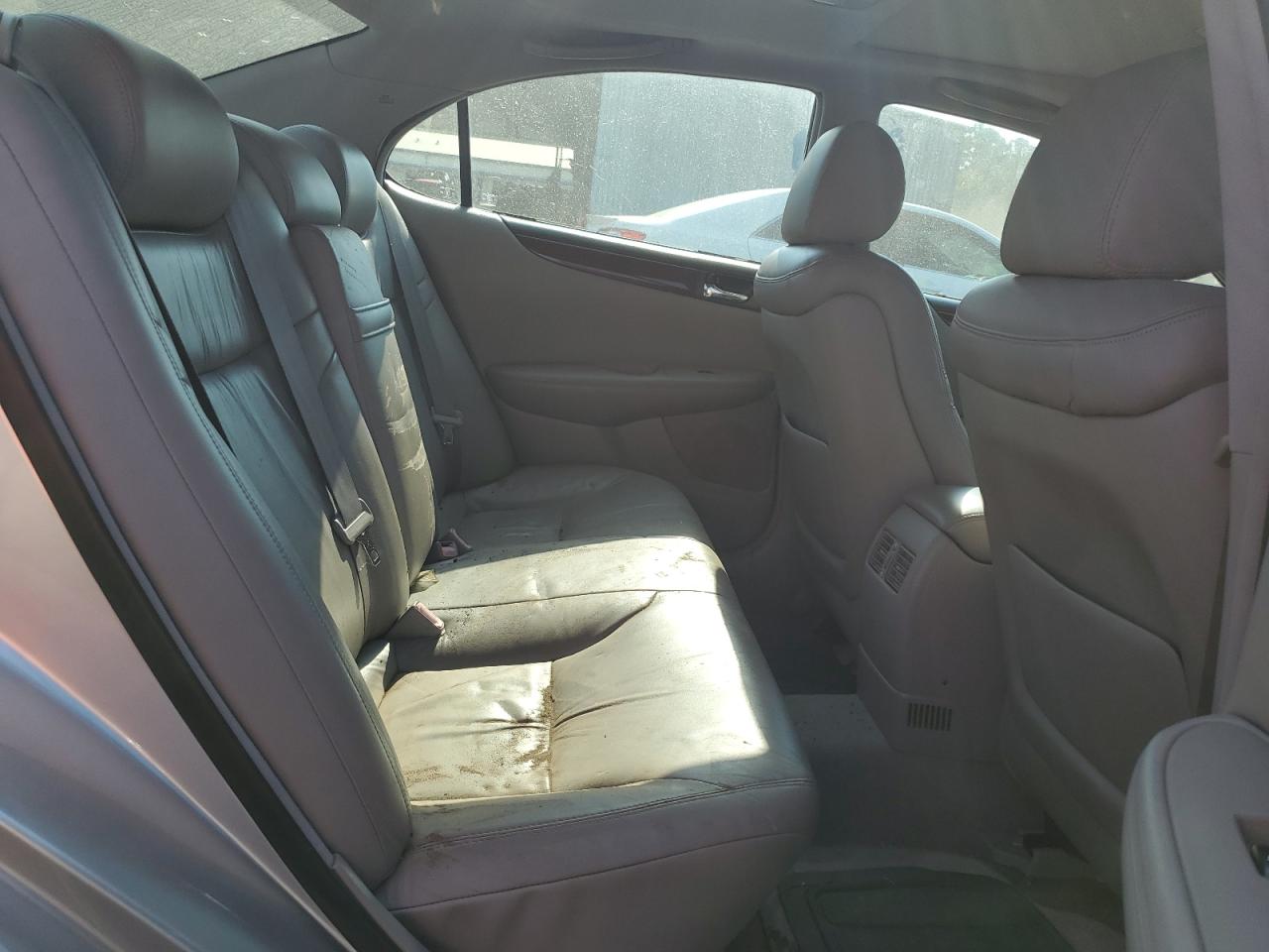 2004 Lexus Es 330 VIN: JTHBA30G040001545 Lot: 71302145