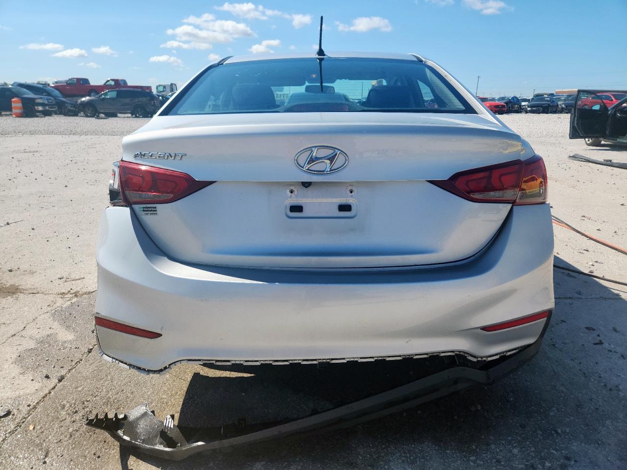 2020 Hyundai Accent Se VIN: 3KPC24A63LE103572 Lot: 71310405