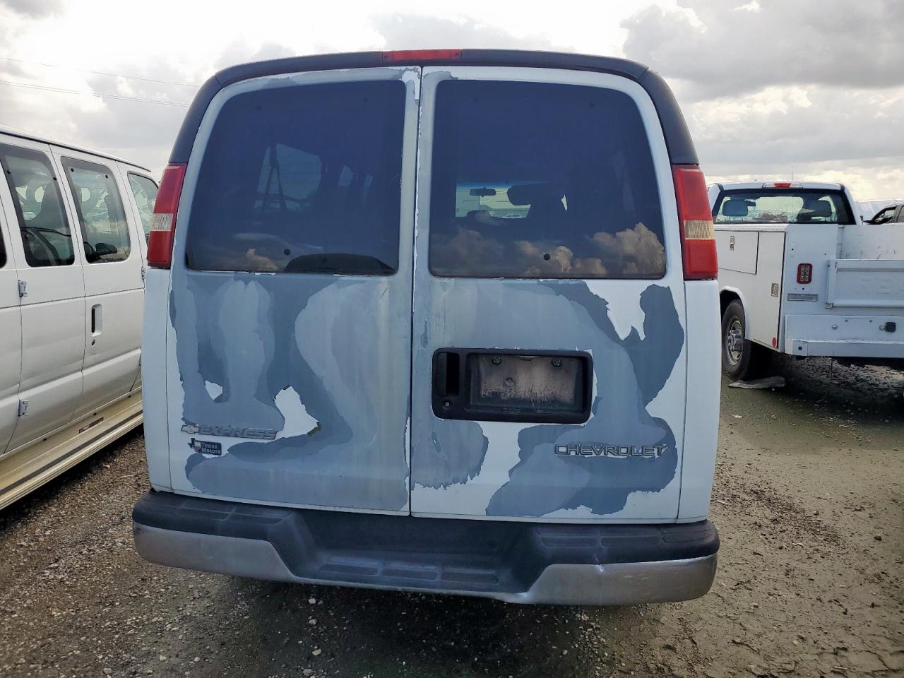 2003 Chevrolet Express G3500 VIN: 1GAHG39U531200322 Lot: 89706785