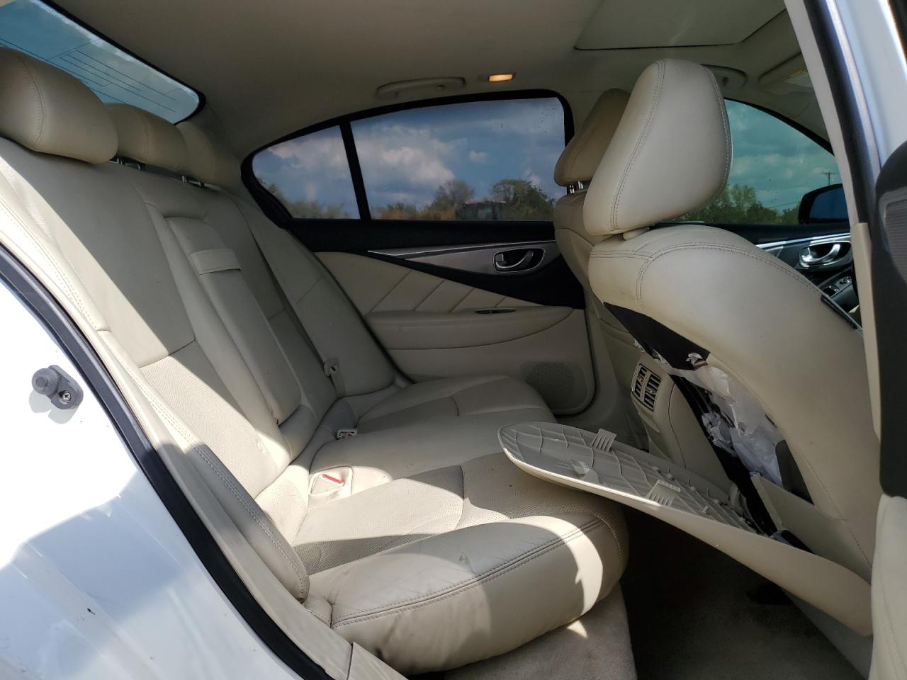 2014 Infiniti Q50 Base VIN: JN1BV7APXEM693080 Lot: 80133725