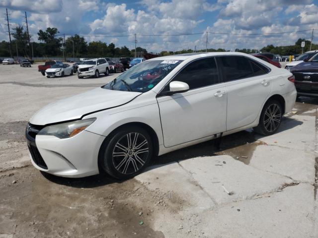 TOYOTA CAMRY 2016 Белы