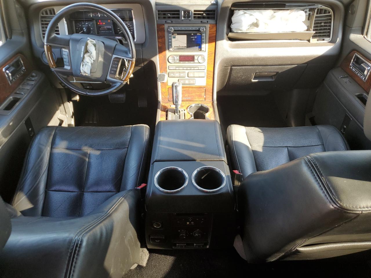 2011 Lincoln Navigator L VIN: 5LMJJ3J54BEJ10335 Lot: 81233155