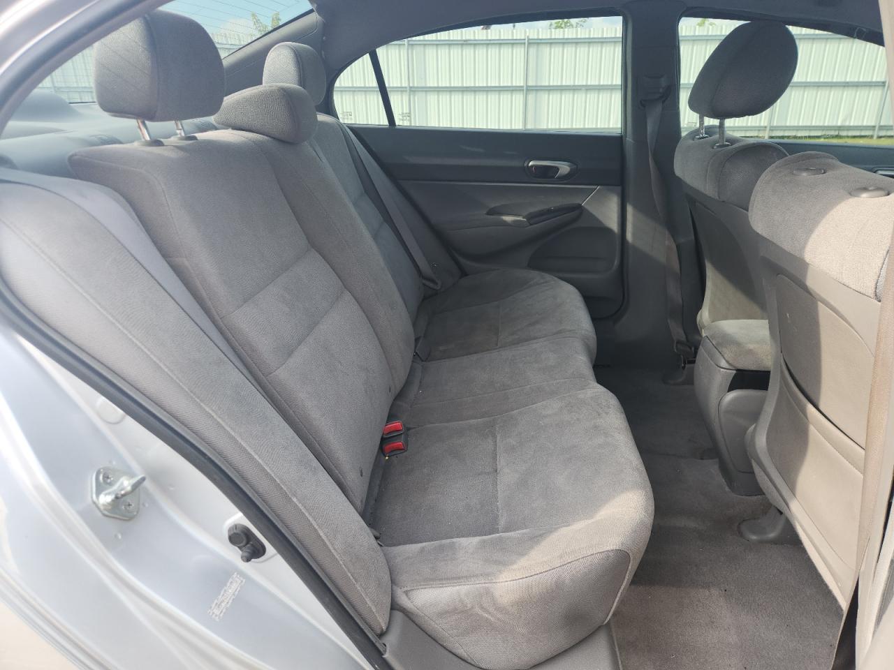 2007 Honda Civic Lx VIN: 1HGFA16537L007034 Lot: 71318095