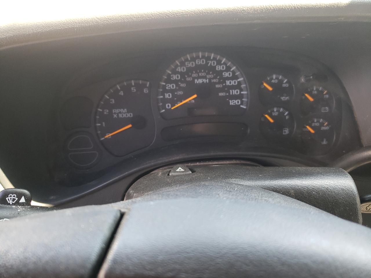 2005 Chevrolet Tahoe K1500 VIN: 1GNEK13V75R185154 Lot: 80926305