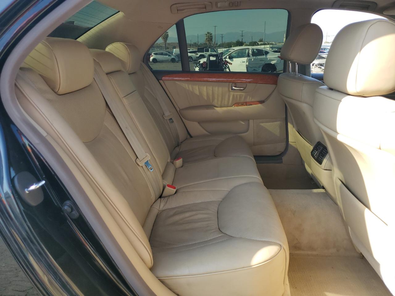 2004 Lexus Ls 430 VIN: JTHBN36F140159847 Lot: 81140335