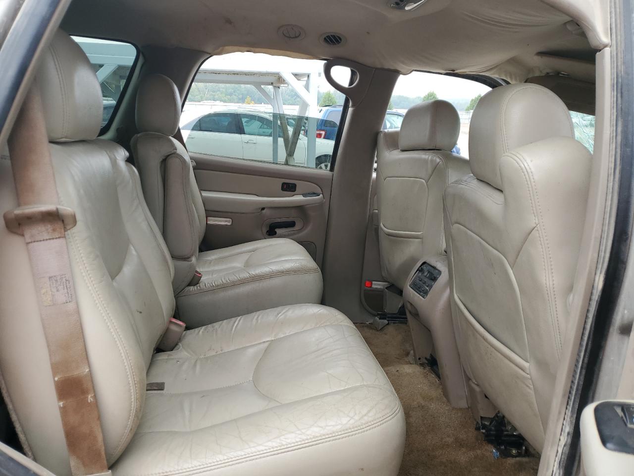 2003 Chevrolet Tahoe C1500 VIN: 1GNEC13Z53R123325 Lot: 81697715