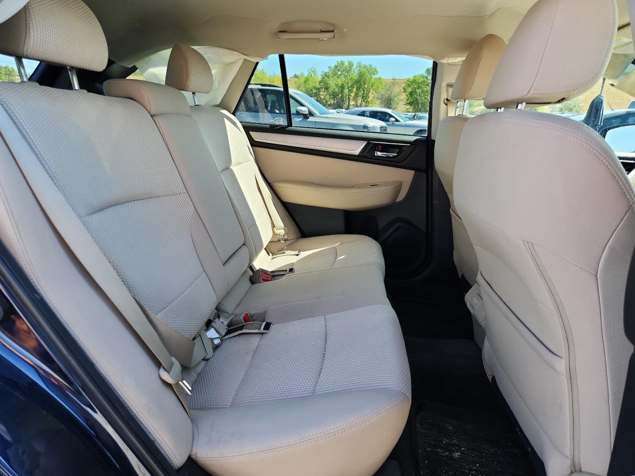 2018 Subaru Outback 2.5I Premium VIN: 4S4BSACC6J3308283 Lot: 80843255