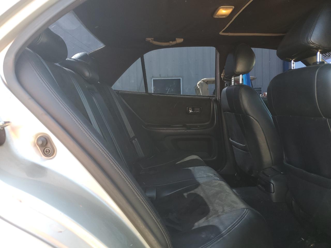 2001 Lexus Is 300 VIN: JTHBD182010008768 Lot: 71898955