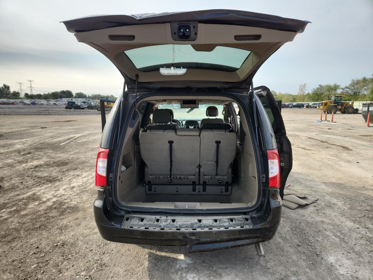 2014 Chrysler Town & Country Touring VIN: 2C4RC1BG3ER284834 Lot: 71720035