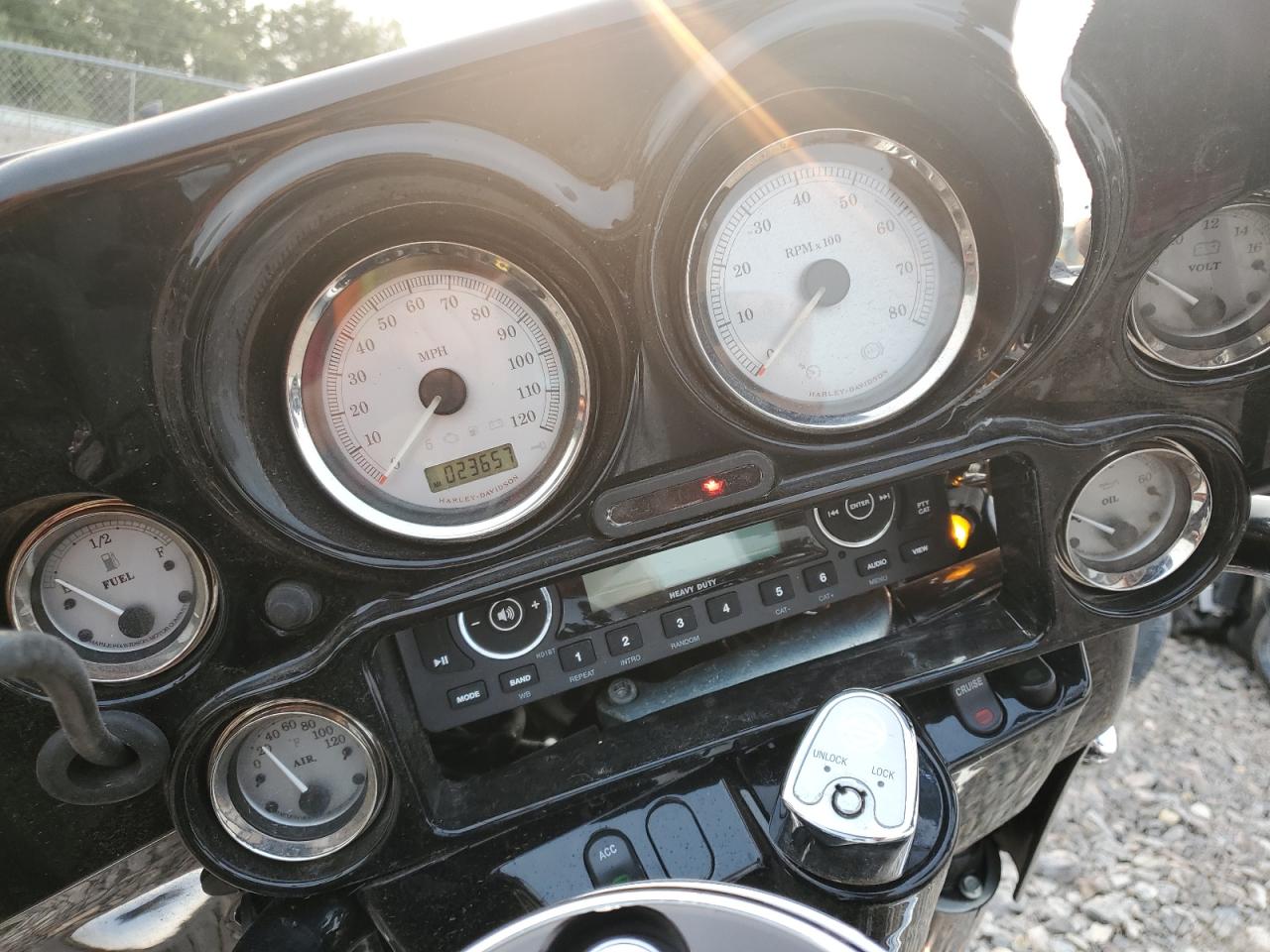 2010 Harley-Davidson Flhx VIN: 1HD1KB415AB671438 Lot: 71597615