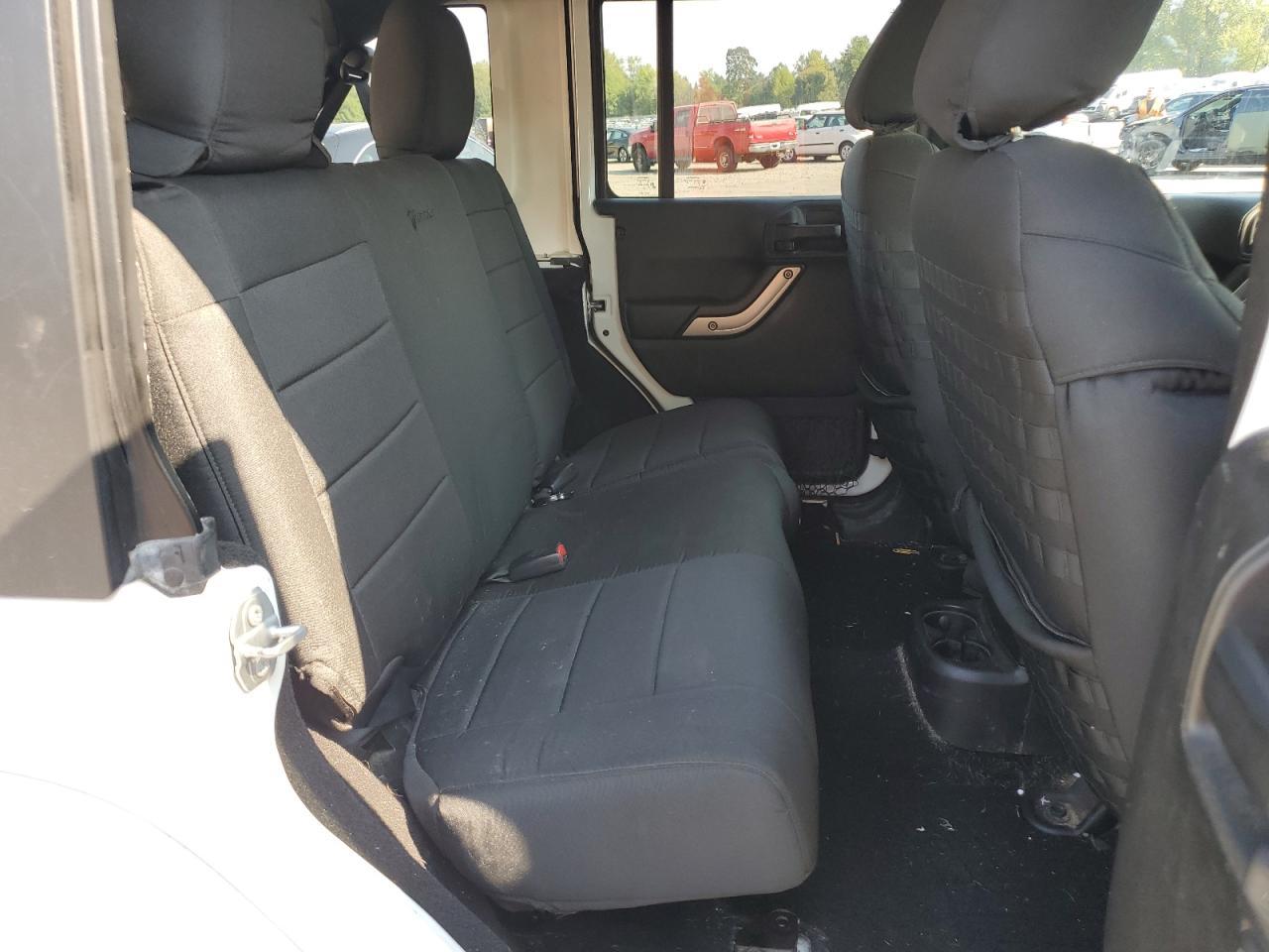 2016 Jeep Wrangler Unlimited Sahara VIN: 1C4BJWEG2GL220117 Lot: 70724845