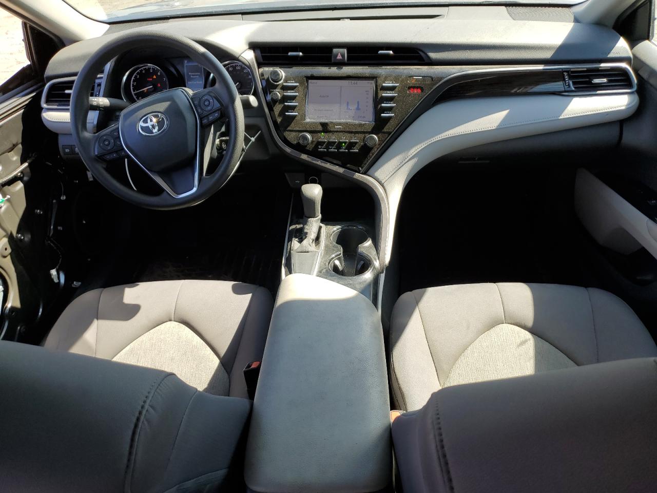 2020 Toyota Camry Le VIN: 4T1C11AK3LU934632 Lot: 84282625