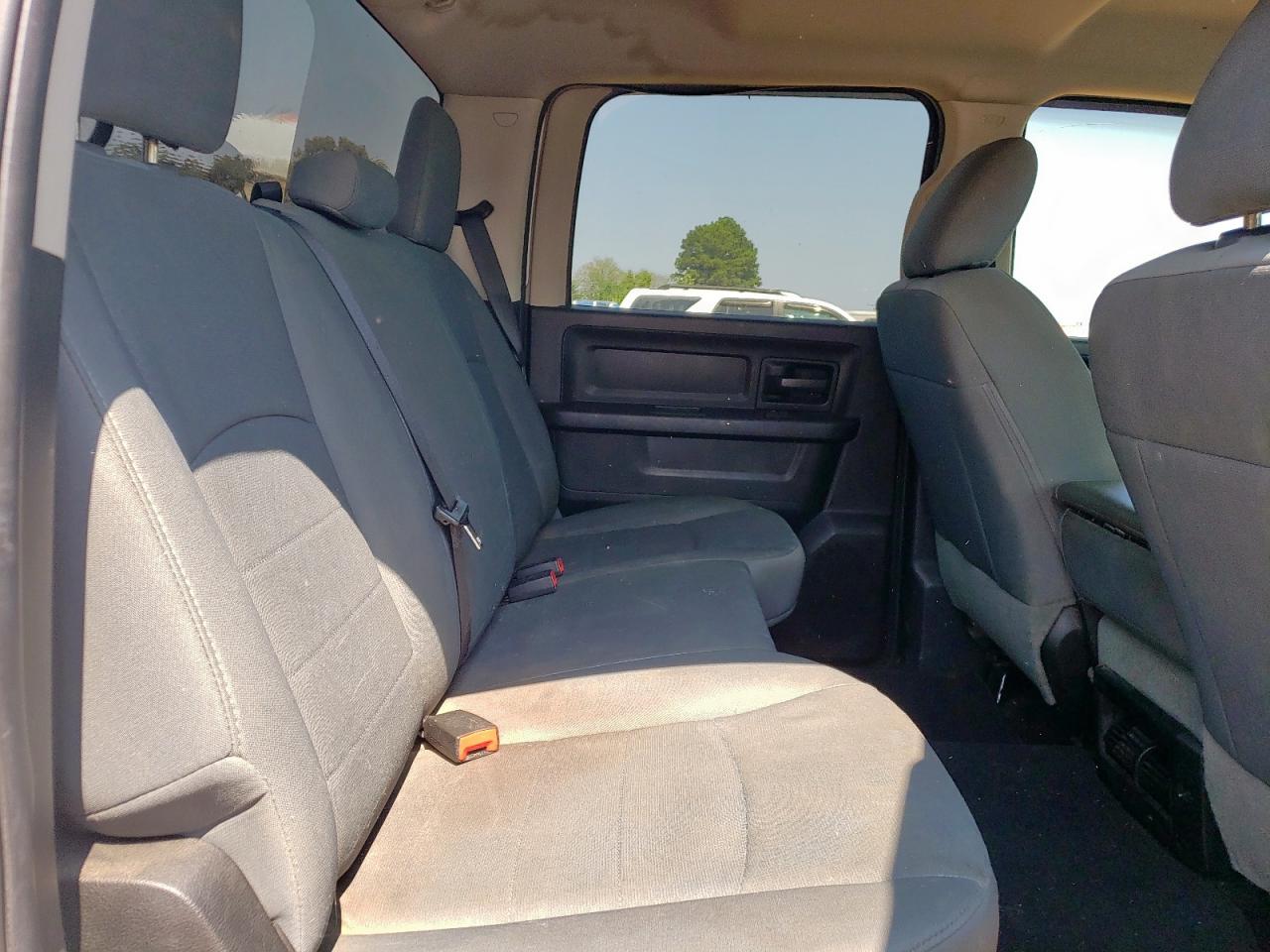 2016 Ram 1500 St VIN: 3C6RR7KTXGG296154 Lot: 80200675