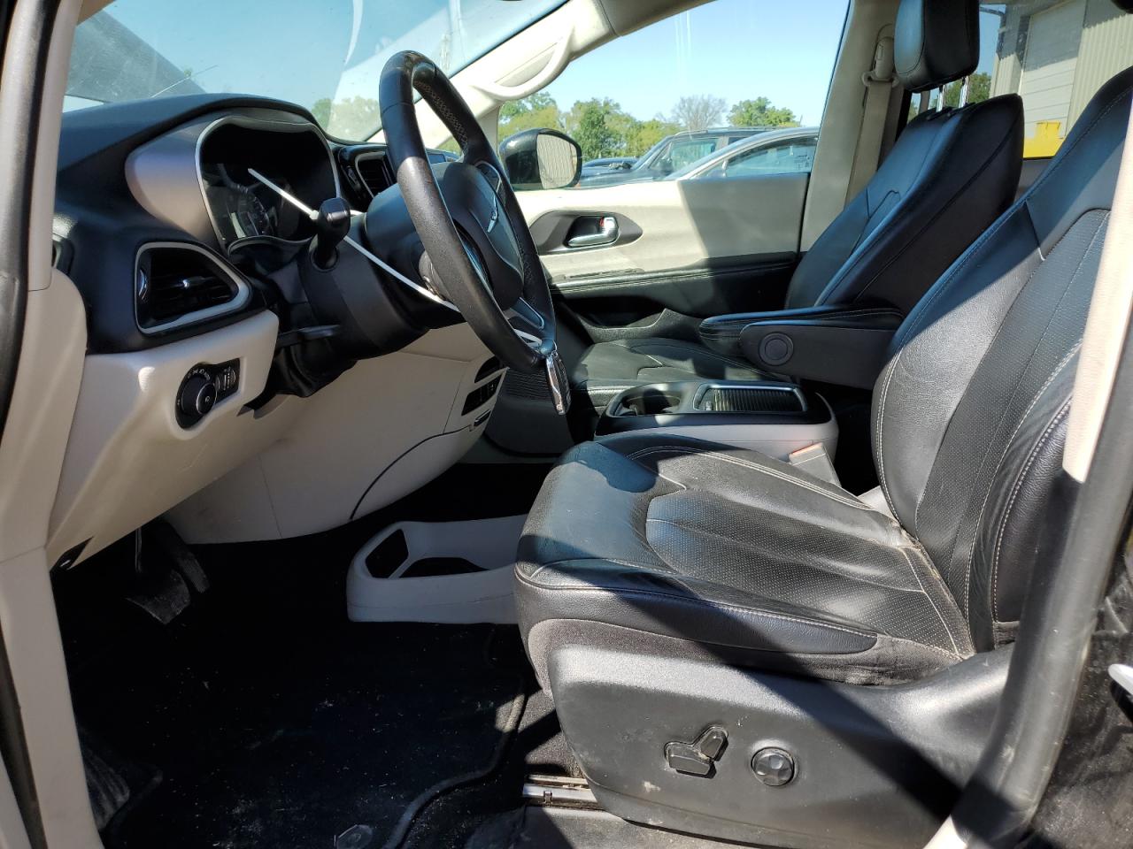 2022 Chrysler Pacifica Touring L VIN: 2C4RC1BG1NR114780 Lot: 81414745