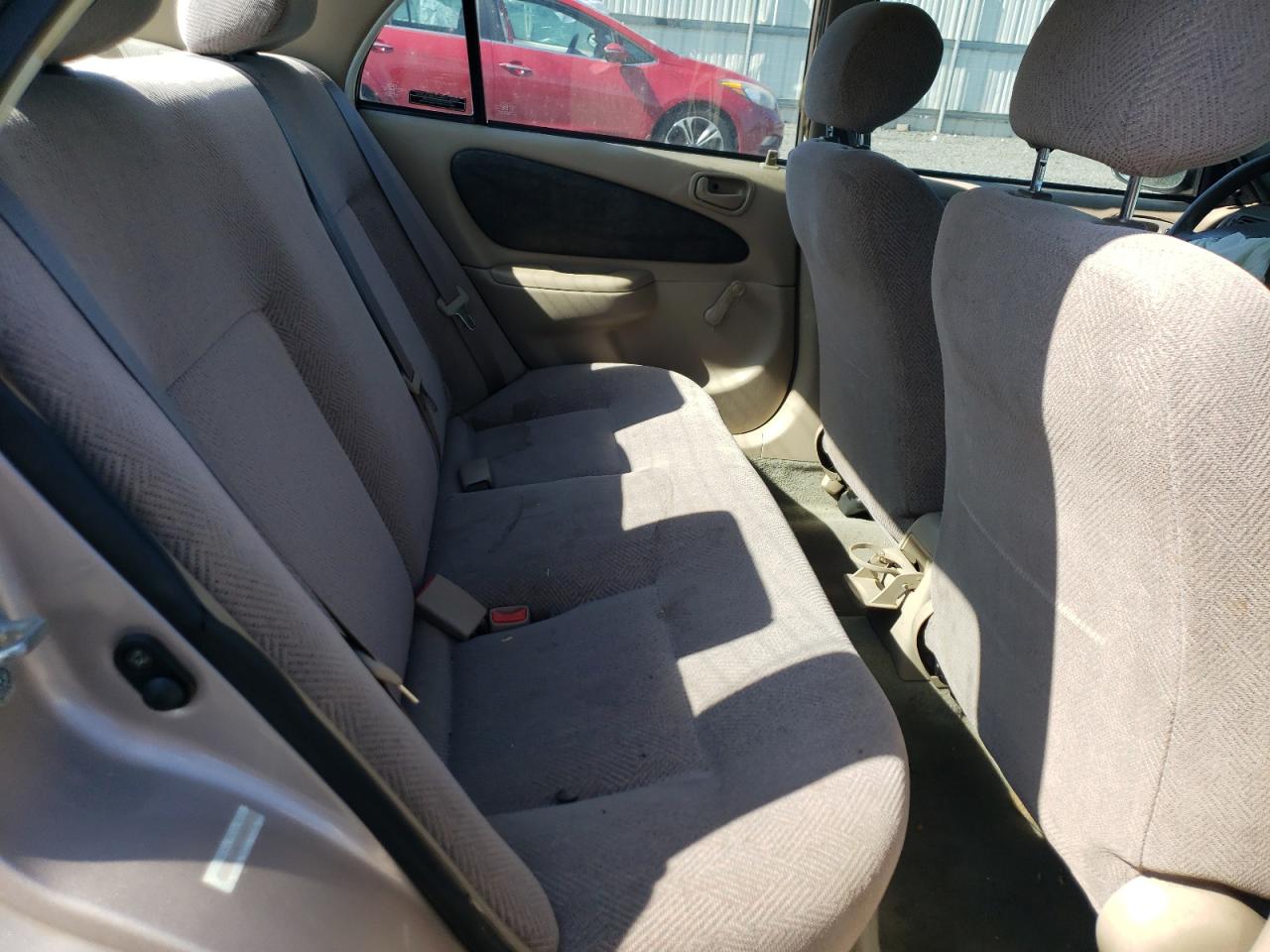 2000 Chevrolet Geo Prizm Base VIN: 1Y1SK5284YZ430653 Lot: 81831715