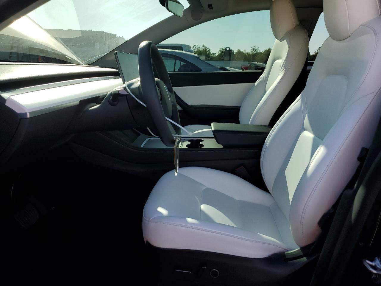 2022 Tesla Model Y VIN: 7SAYGAEE2NF417561 Lot: 84251505