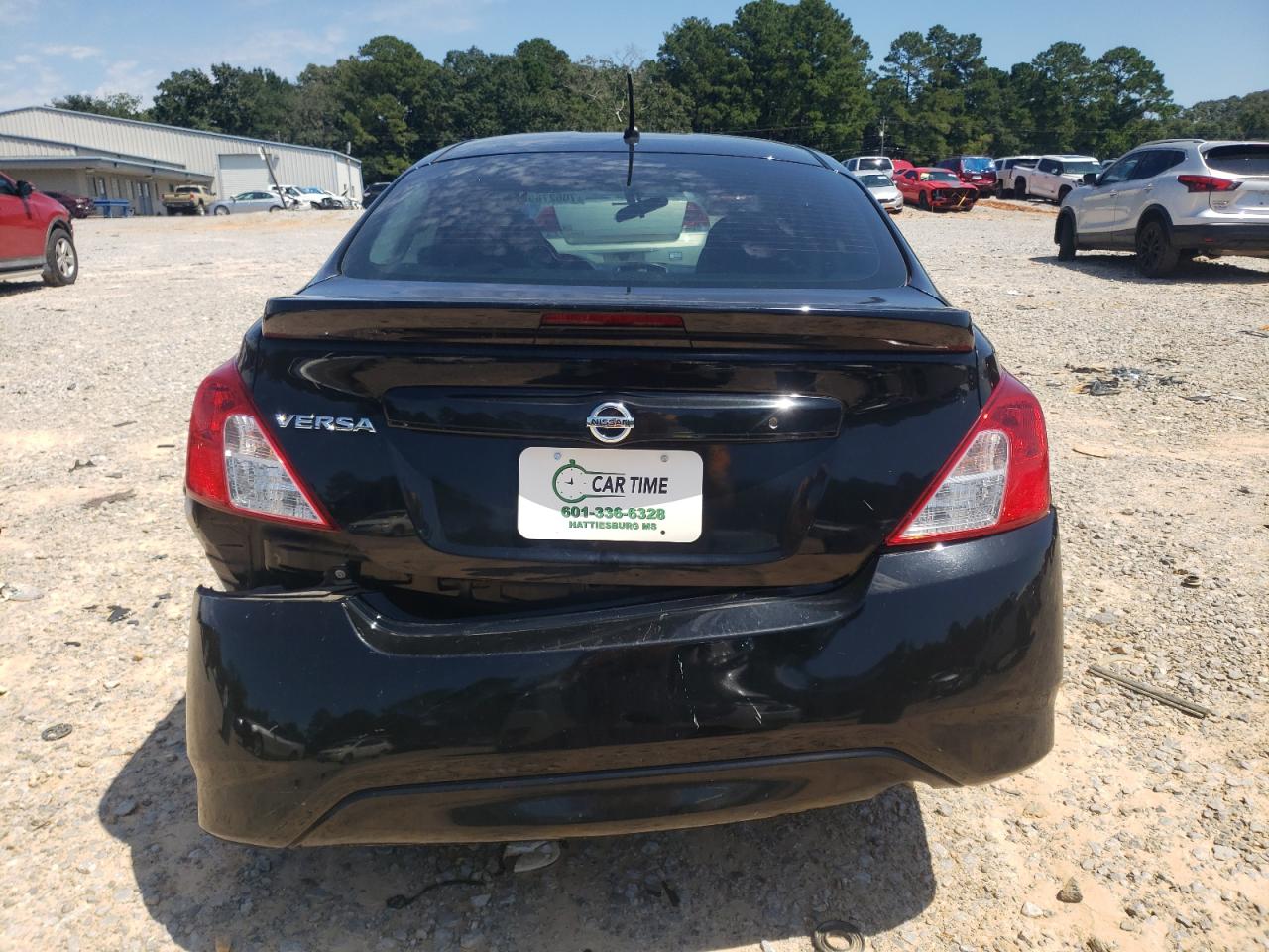 2017 Nissan Versa S VIN: 3N1CN7APXHL879981 Lot: 70627895