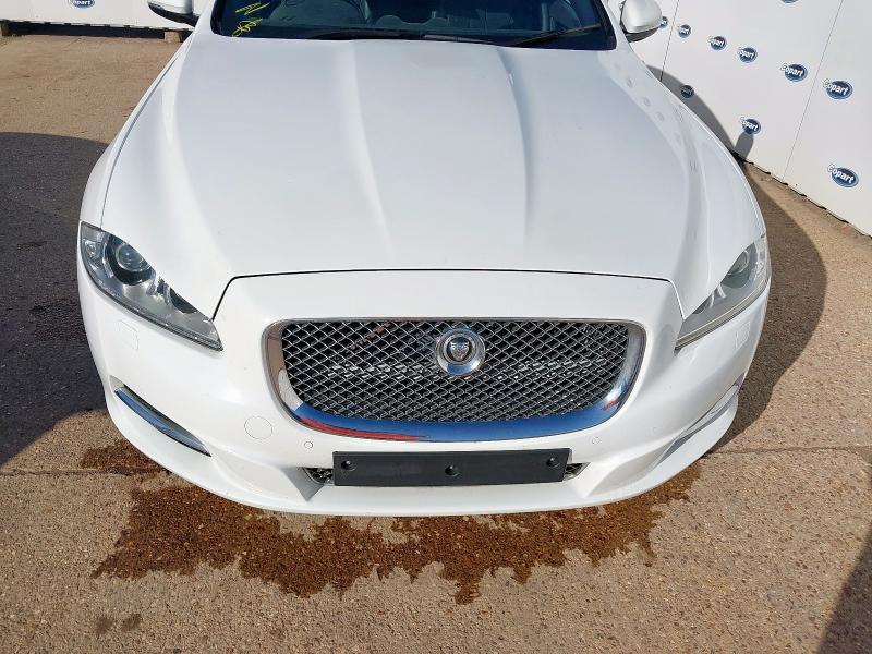 2011 JAGUAR XJ SUPER V8 AUTO 
