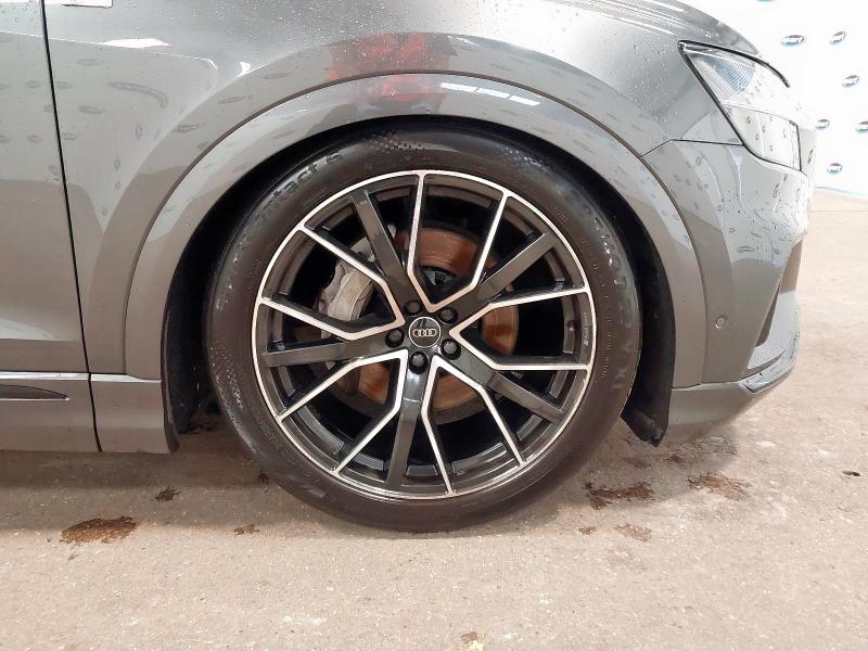 2021 AUDI Q8 SLN VOR 55 TFSI MHEV Q 