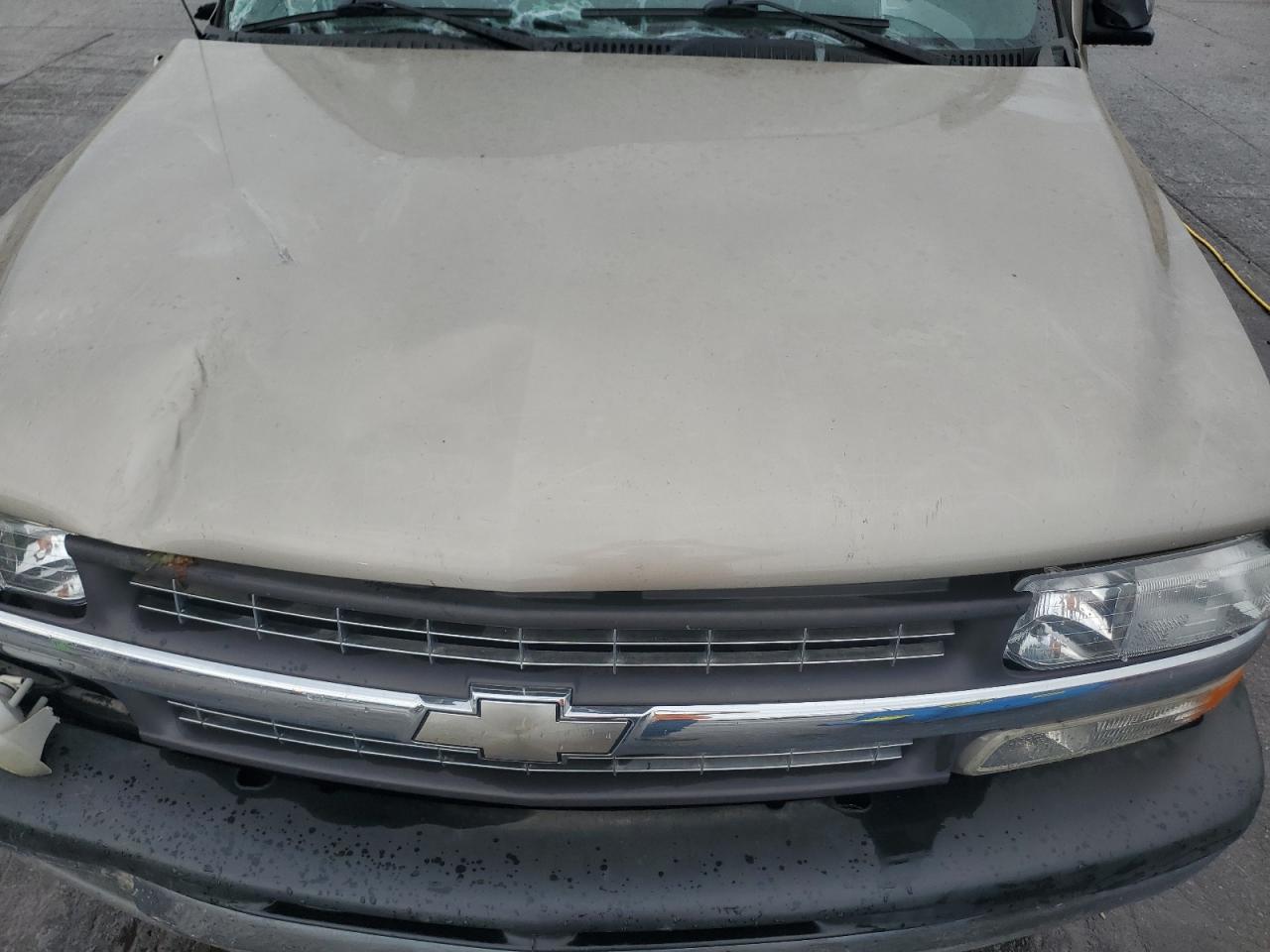 2002 Chevrolet Silverado C1500 VIN: 2GCEC19V421265237 Lot: 81722395