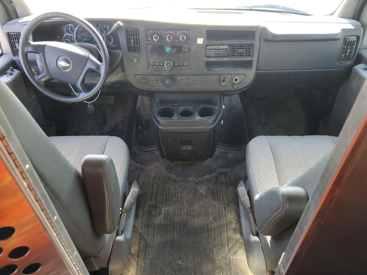 2014 Chevrolet Express G1500 VIN: 1GCSHAF40E1172564 Lot: 81805785