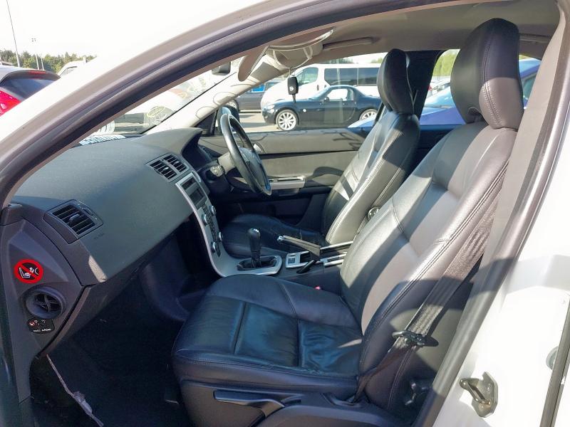 2010 VOLVO S40 SE LUX