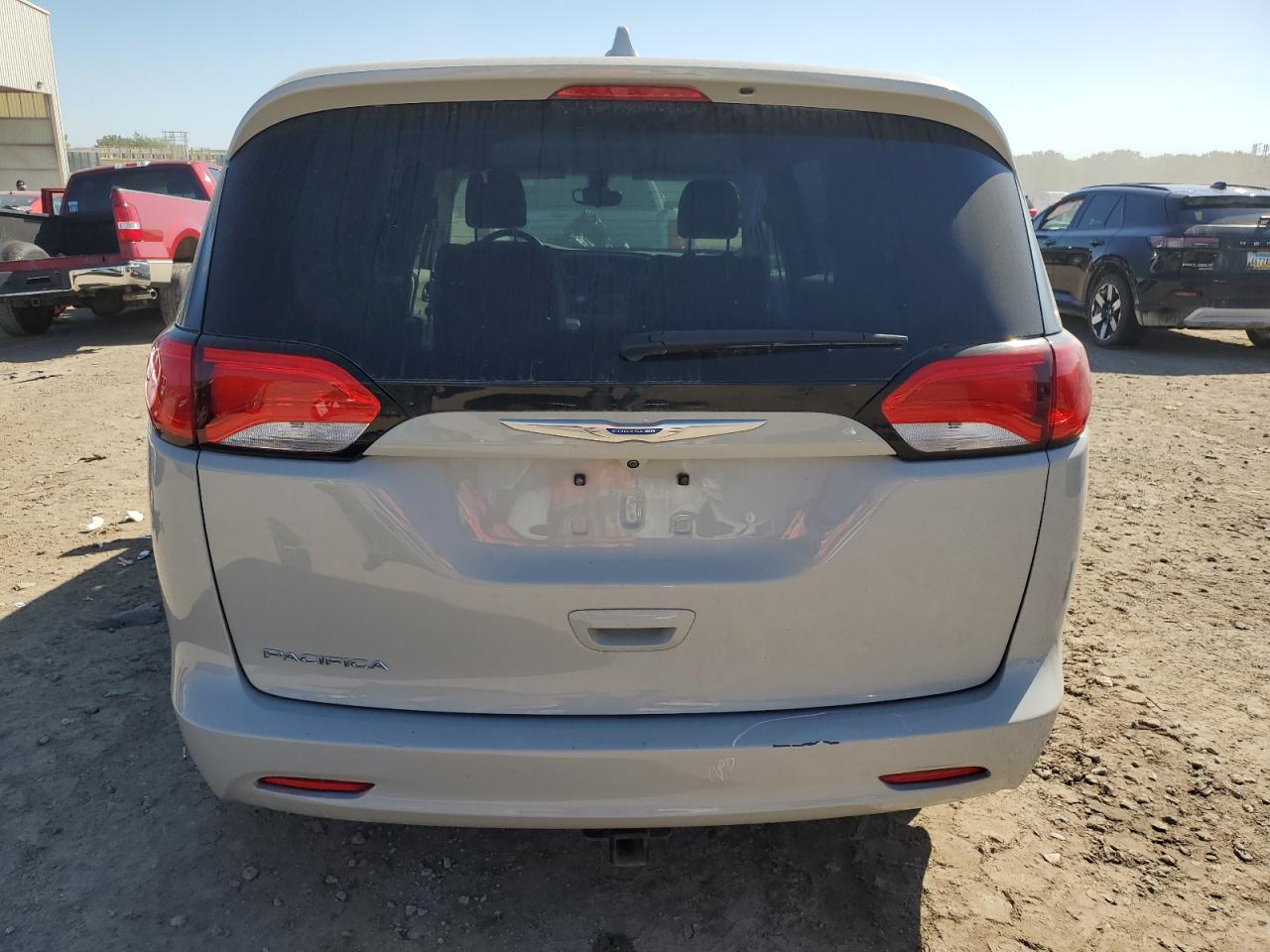 2017 Chrysler Pacifica Touring VIN: 2C4RC1DG6HR754307 Lot: 83949995