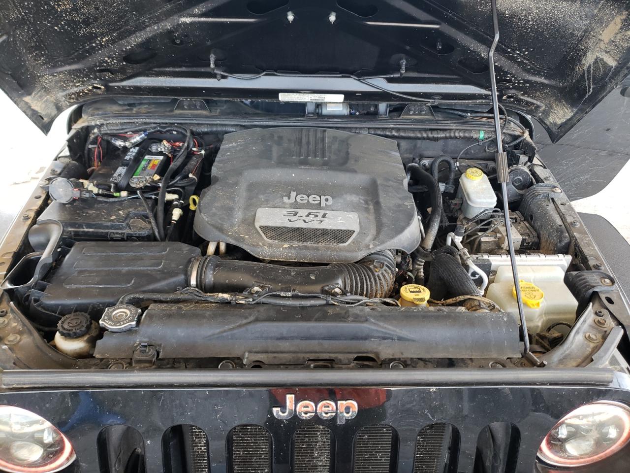 2013 Jeep Wrangler Sport VIN: 1C4AJWAG0DL519568 Lot: 71806425