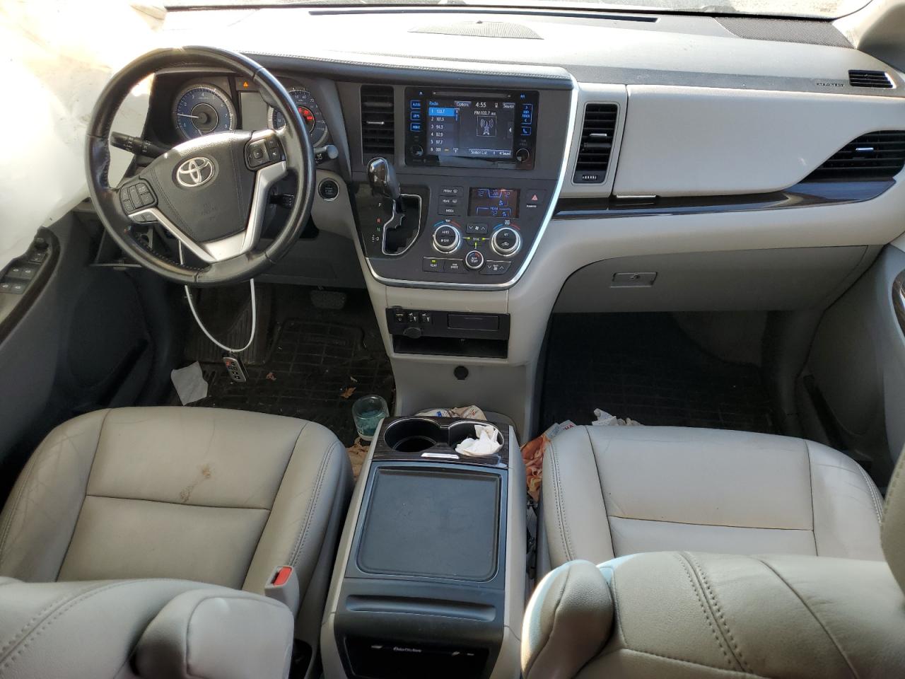 2016 Toyota Sienna Xle VIN: 5TDYK3DC9GS727650 Lot: 81843285