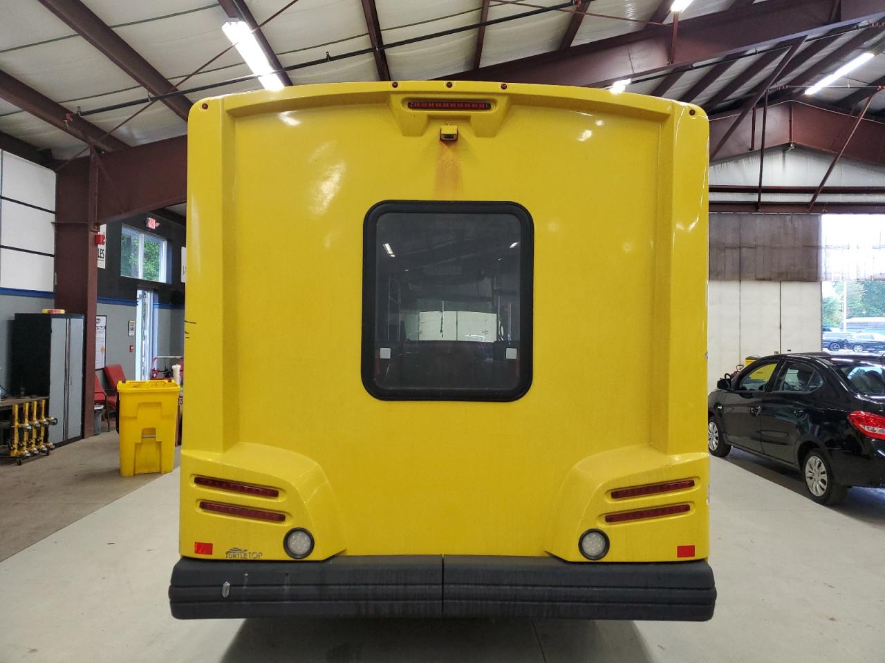 2019 Ford Econoline E450 Super Duty Cutaway Van VIN: 1FDFE4FS5KDC46030 Lot: 81518455