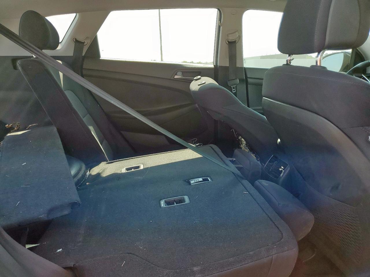 2017 Hyundai Tucson Limited VIN: KM8J33A28HU557106 Lot: 71748035