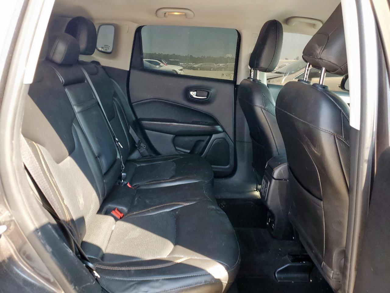 2018 Jeep Compass Limited VIN: 3C4NJDCB8JT266331 Lot: 81067675