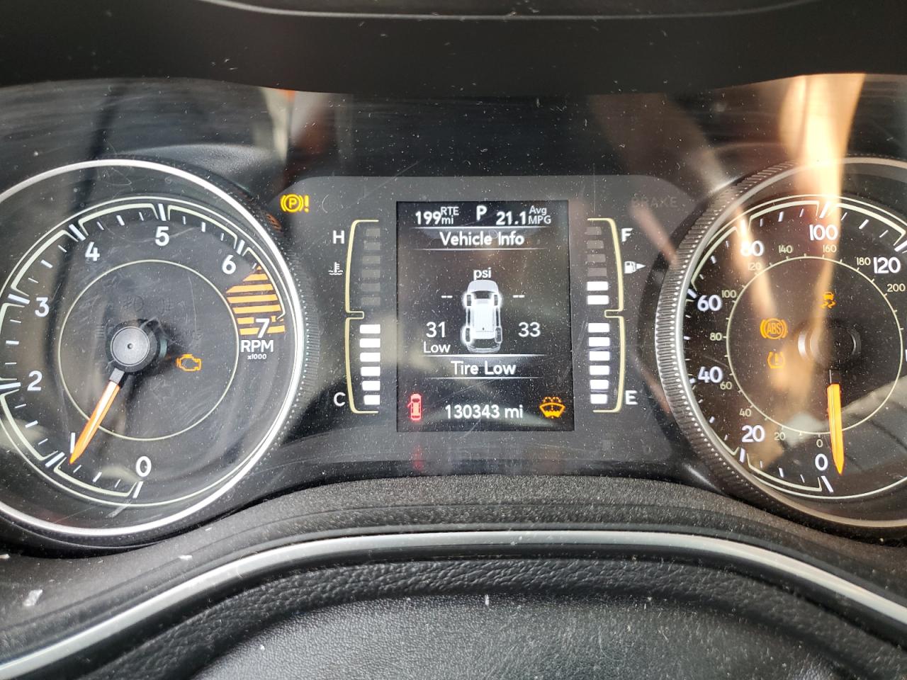 2020 Jeep Cherokee Latitude Plus VIN: 1C4PJLLB7LD585666 Lot: 80284275