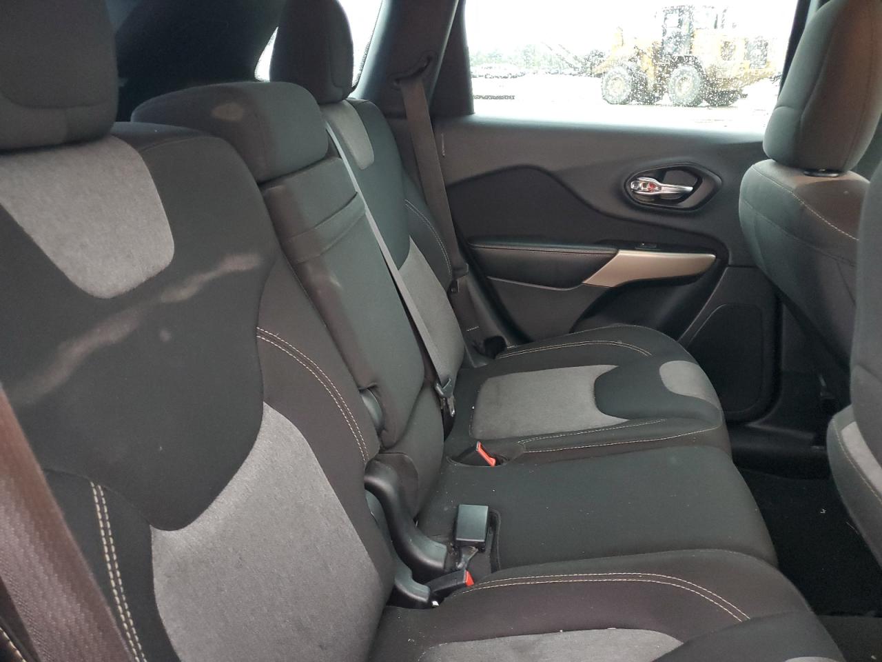 2017 Jeep Cherokee Sport VIN: 1C4PJMAB0HD226501 Lot: 81605525