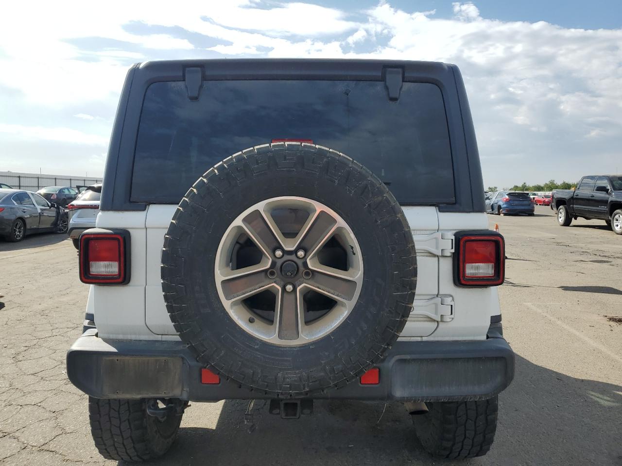 2019 Jeep Wrangler Unlimited Sahara VIN: 1C4HJXEN7KW588718 Lot: 81799715