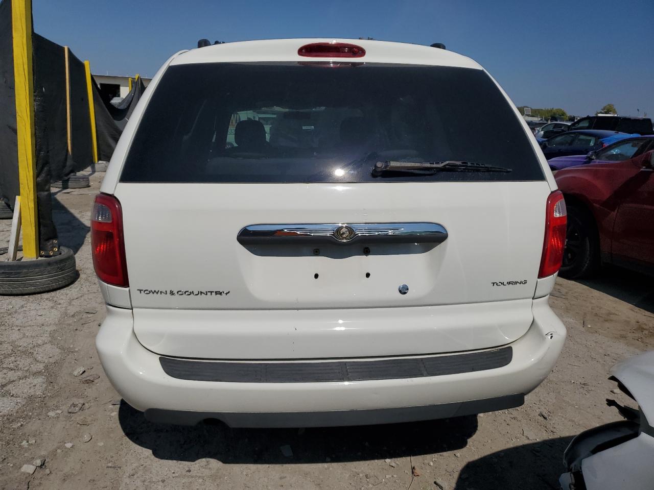 2005 Chrysler Town & Country Touring VIN: 2C4GP54L65R472969 Lot: 81540375