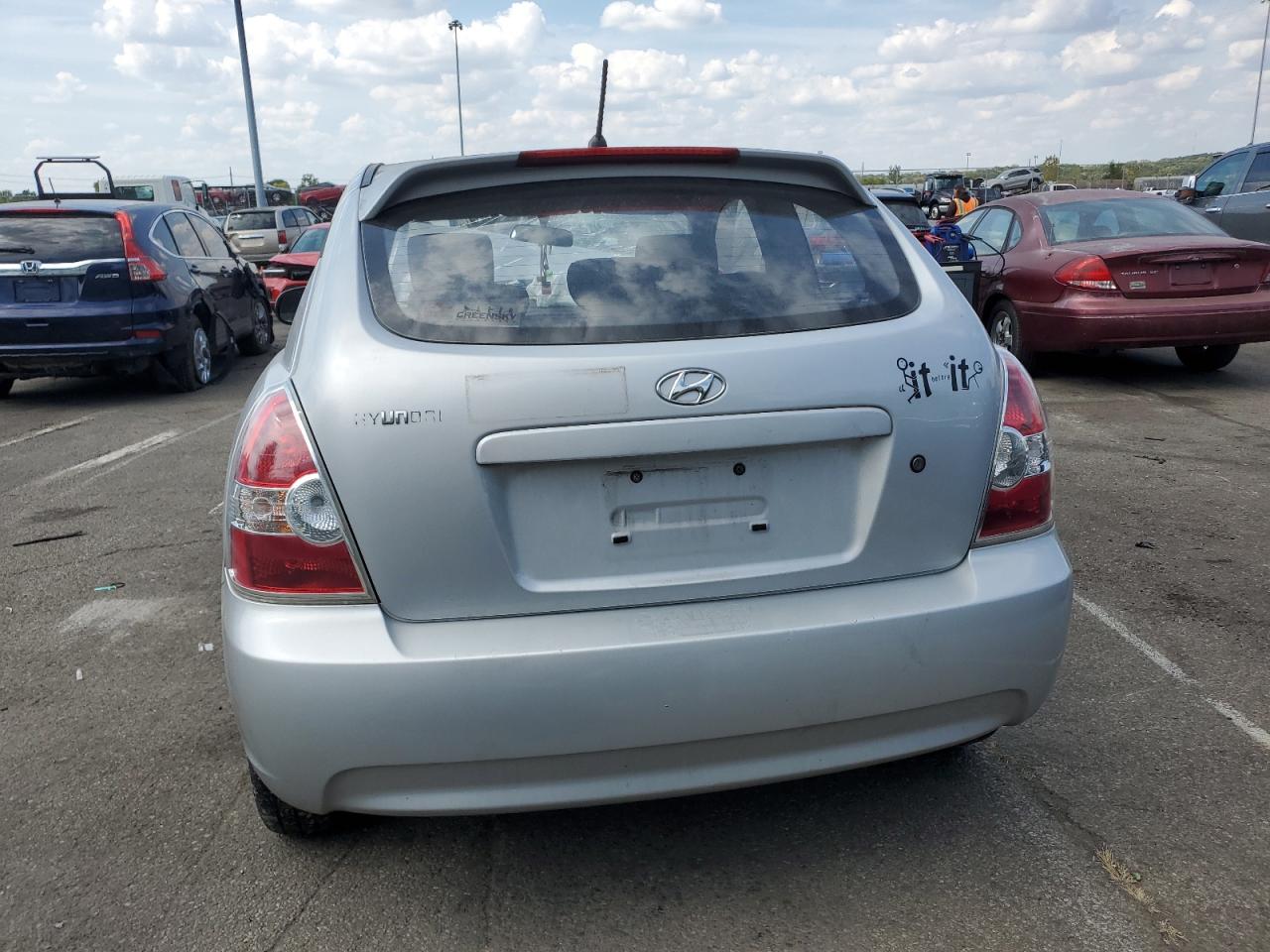 2011 Hyundai Accent Gl VIN: KMHCM3AC0BU207068 Lot: 80698745