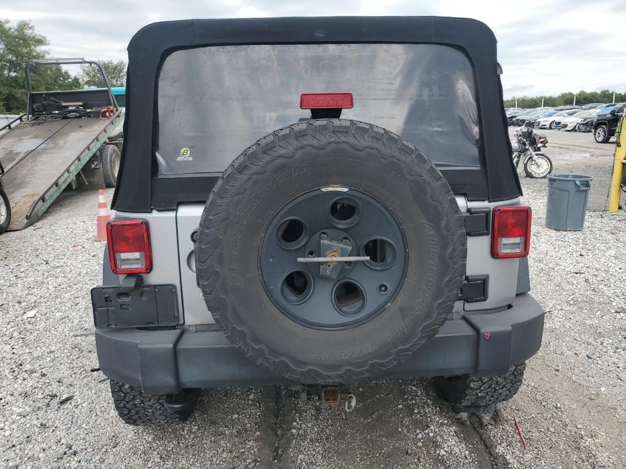 2016 Jeep Wrangler Unlimited Sport VIN: 1C4BJWDG2GL117751 Lot: 81584875