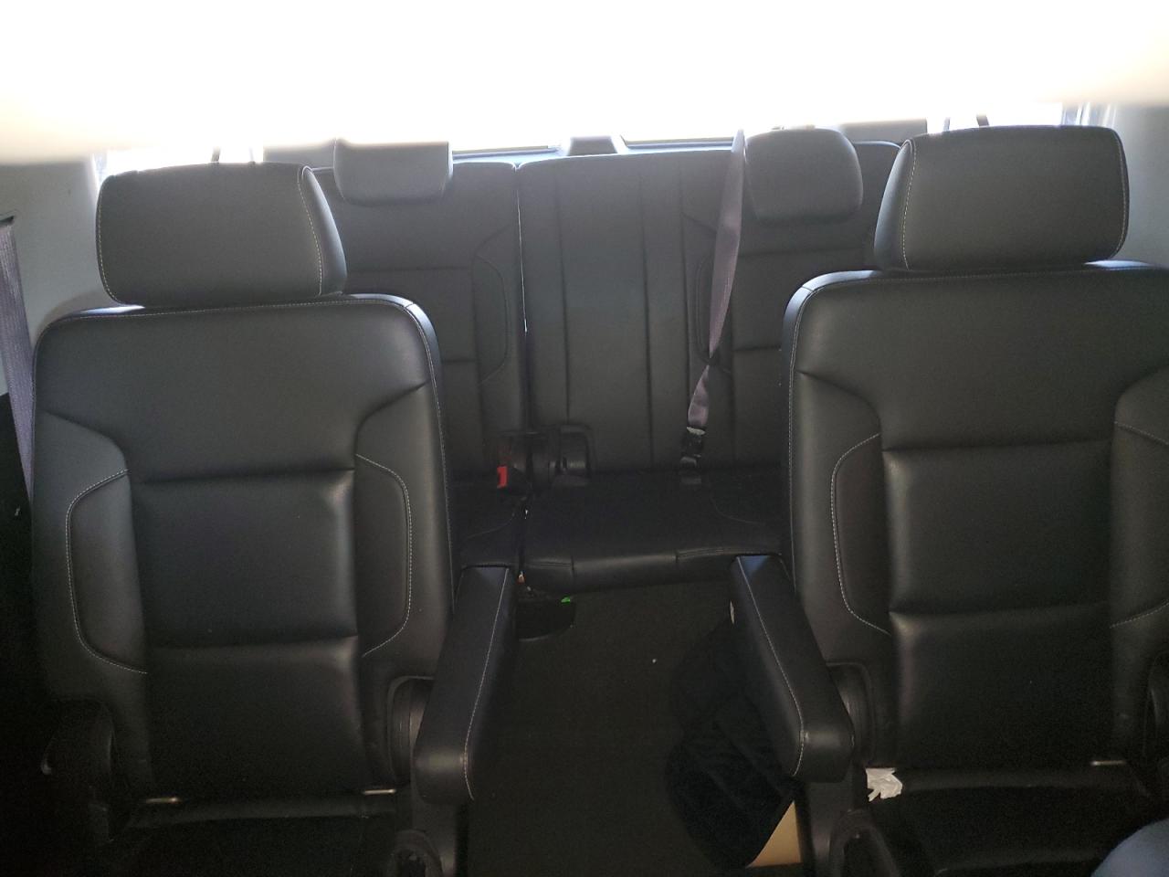 2017 Chevrolet Suburban K1500 Premier VIN: 1GNSKJKC3HR331914 Lot: 81595755