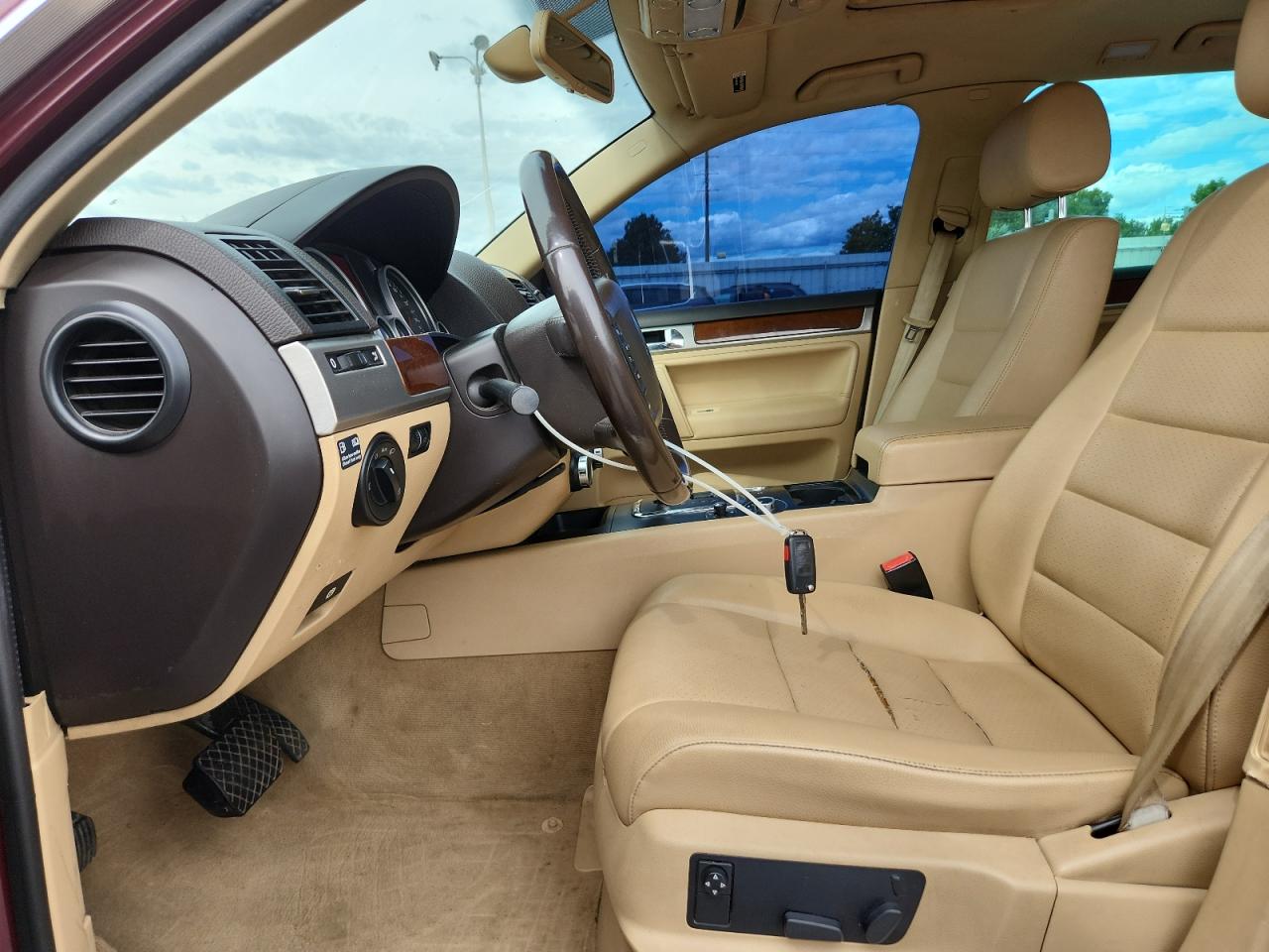 2010 Volkswagen Touareg Tdi VIN: WVGFK7A93AD001661 Lot: 81596405