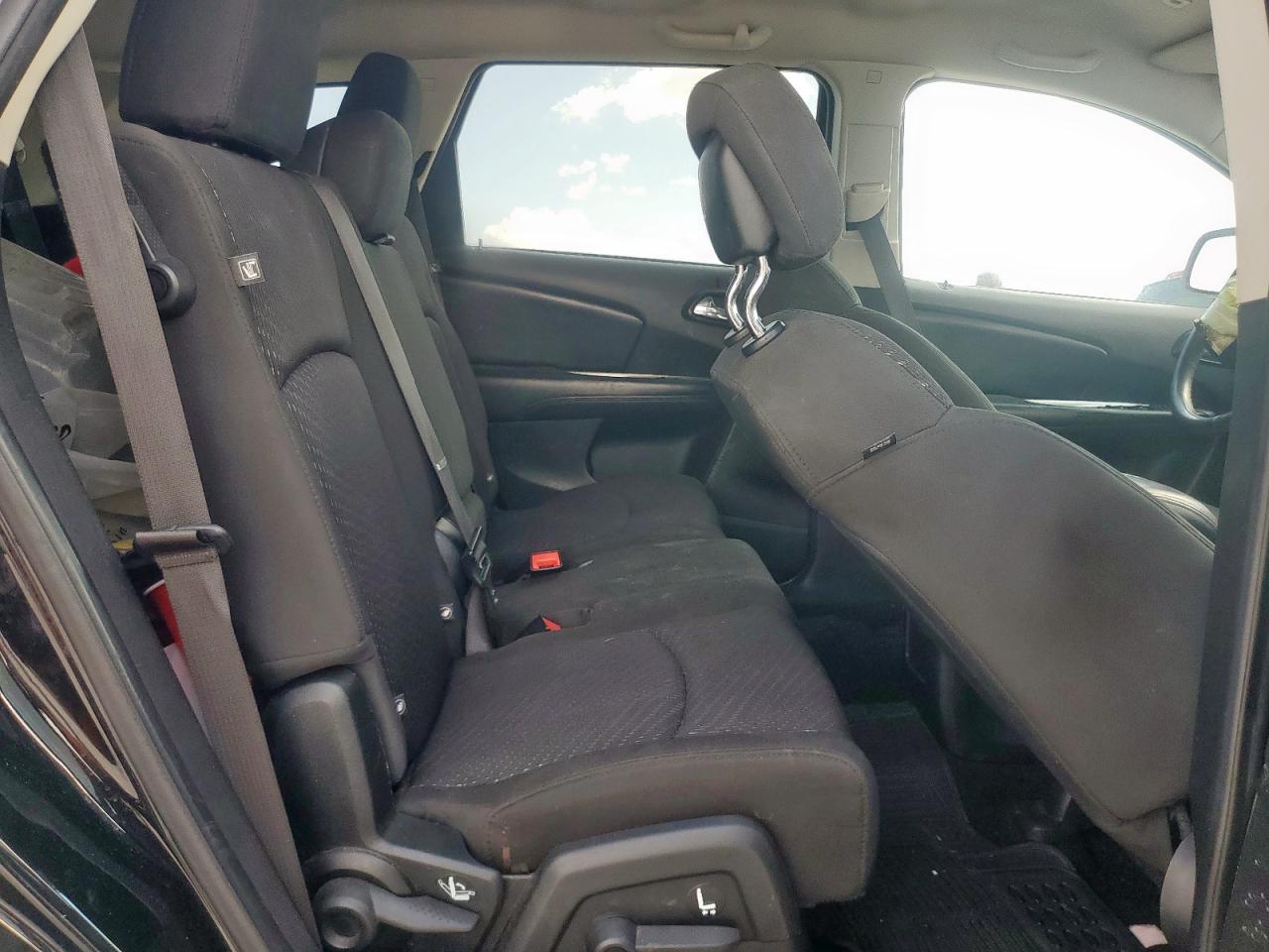 2018 Dodge Journey Se VIN: 3C4PDCAB9JT385860 Lot: 71696895