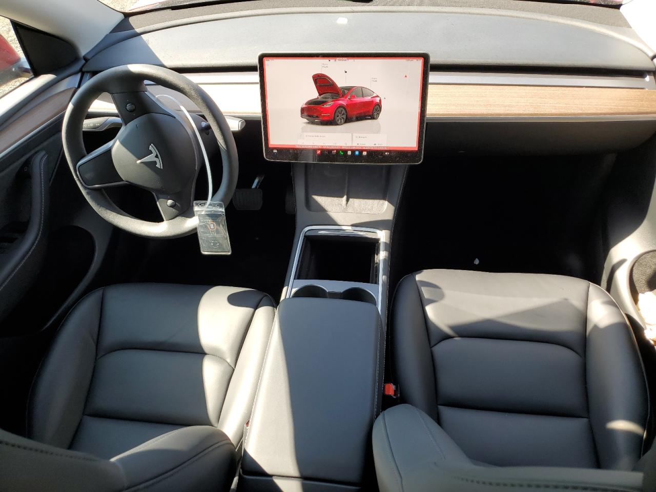 2024 Tesla Model Y VIN: 7SAYGDEE8RF115070 Lot: 81247725