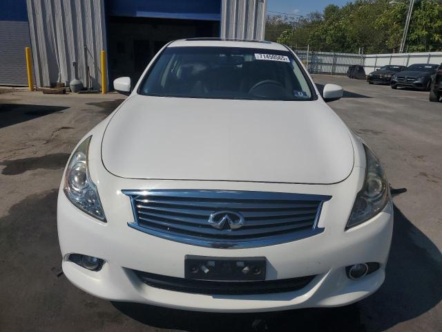  INFINITI Q40 2015 Biały